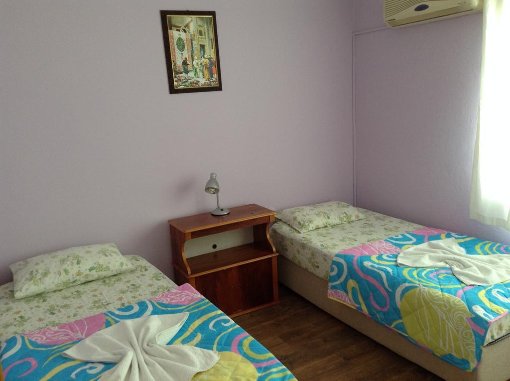 Nur Pension Selçuk Szoba fotó