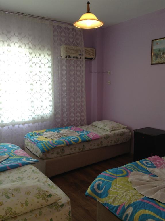 Nur Pension Selçuk Szoba fotó